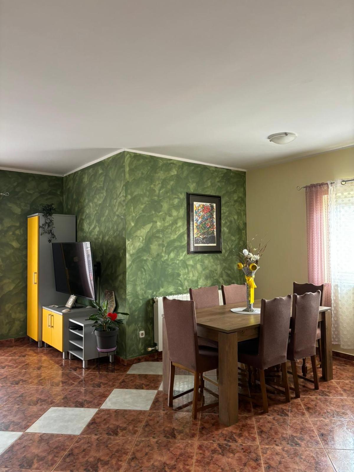 Apartment And Room Marlen Rovinjsko Selo Exterior foto